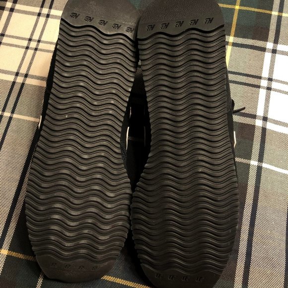 NEW BALANCE 620BLK Ladies Running Shoe - Size 9.5 - Picture 6 of 9